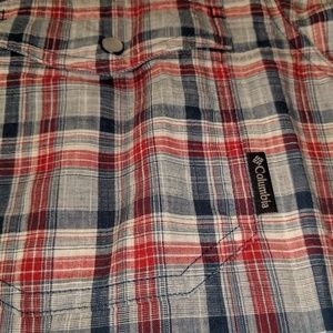 Columbia Men's button up shirt